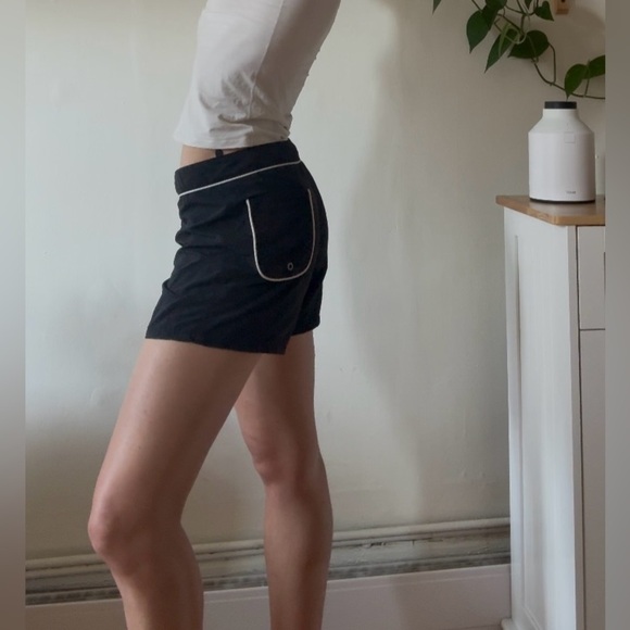 Patagonia Nylon Shorts ( Size 4) - Picture 5 of 5